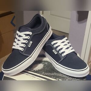 Vans Skate Chukka Low, New In Original Box! Mens 7.5/Womens 9